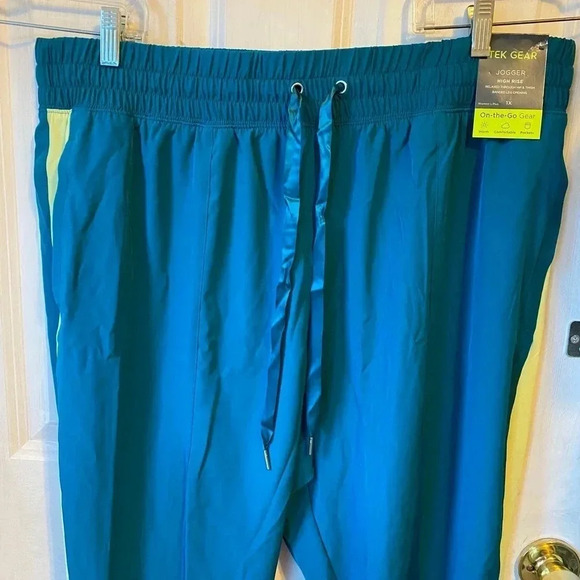 NWT Tex Gear Joggers High Rise Relaxed Banned Leg Open Women Plus Size 1X Pocket - Picture 9 of 9